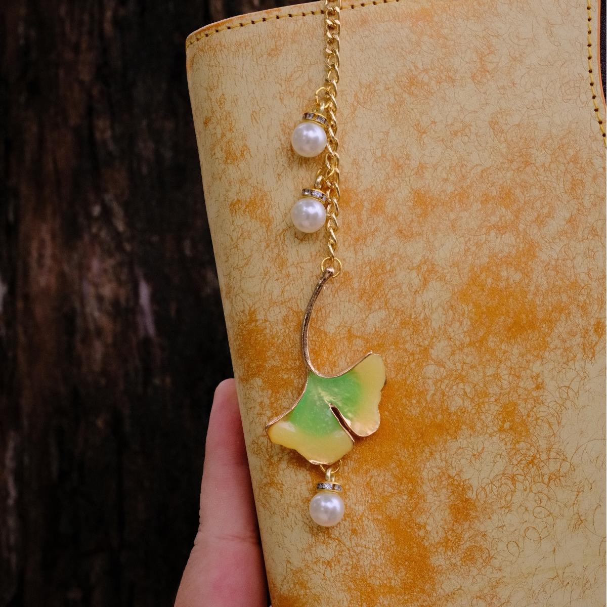 Green Ginkgo Charm