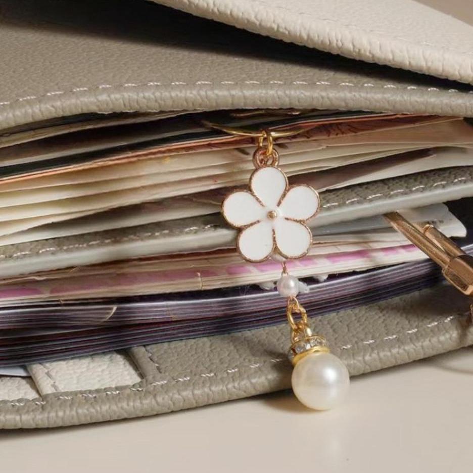 Petite Bloom Paper Clip